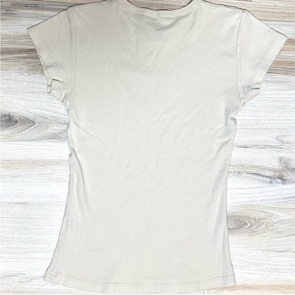 BNWT: Cute Deer Graphic Tee by Future State for Urban Outfitters Small in Ivory - Picture 5 of 6